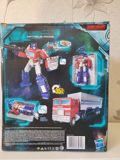 Transformers Earthrise Optimus Prime
