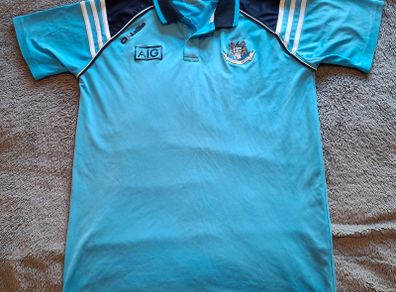 Dublin GAA O'Neills Gaelic Football Jersey (Adult Medium) FREE POST