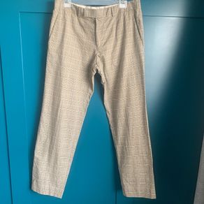 Hugo Boss check trouser. Size 20