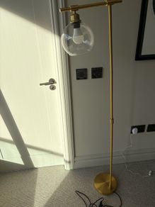 Floor lamp
