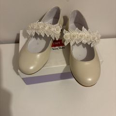 Ivory Leather Girls Communion Shoes