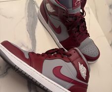 Nike Jordan 1 "Cherrywood Red" 8 UK