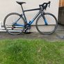 Boardman slr 8.9 carbon road bike Image 2