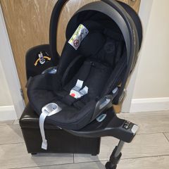 Cybex Cloud Z 360 car seat and ISOFix Professionally CLEANED
