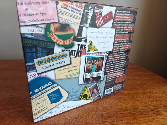 Coronation Street Treasures - Album/Book + Audio CD