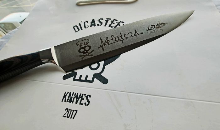 Black Kitchen Knife Skull By Di'Casteel