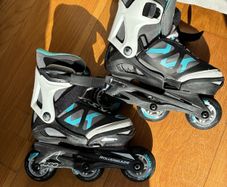 Kid's adjustable Rollerblades