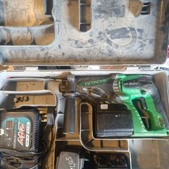 Hitachi DV 24DC SDS drill + battery's/charger