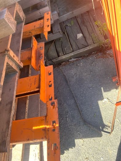 Pallet racking Or work benchs