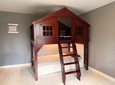 Treehouse bed with mattress