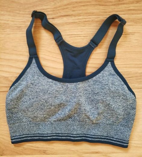 Women's bundle size 8/10