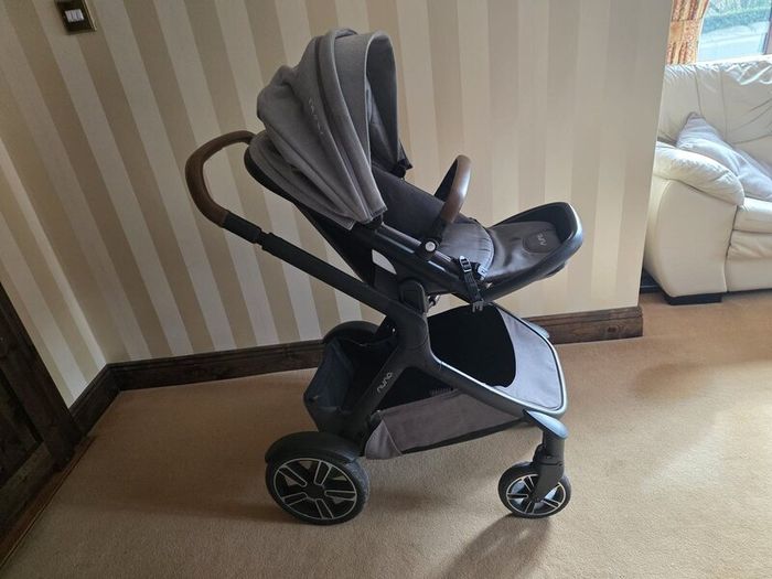 Travel system and double buggy