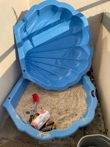 shell sand box