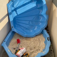 shell sand box