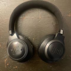 JBL Live 500BT Black Bluetooth Headphones