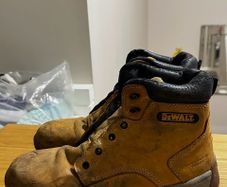 dewalt boots