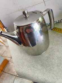 The vintage Stellar Teapot is made of high-quality 18.10 stainless steel