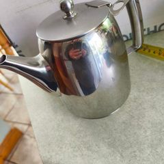 The vintage Stellar Teapot is made of high-quality 18.10 stainless steel