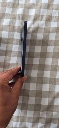 iPhone 15 Pro Pristine Condition Unlocked, Original Receipt box charger