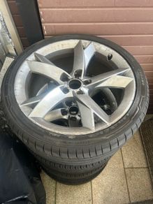19 inch sline alloys with tyres