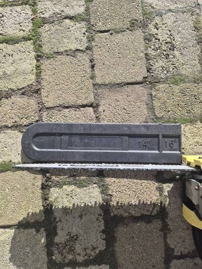 Chainsaw (Brand Challenge) for parts or repair