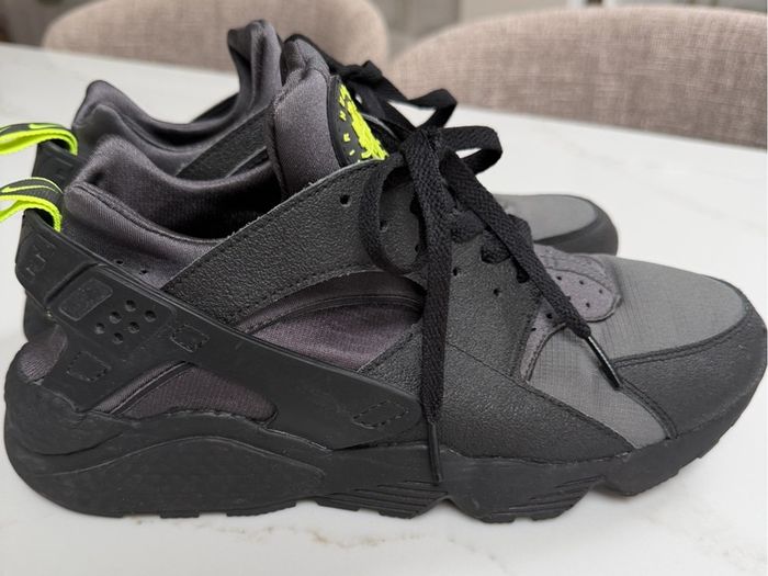 Nike Air Huarache "Black Volt" sneakers 42.5