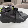 Nike Air Huarache "Black Volt" sneakers 42.5 Image 3