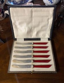 Art deco butter knives