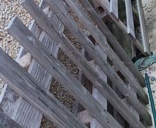 Free wooden pallet