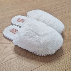 River Island White Faux Fur Slippers Uk7