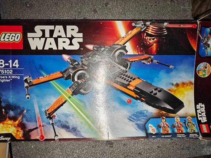 Lego Star Wars Poe's X-wing Fighter 75102