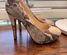 Christian Louboutin Bianca Pumps