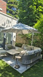 Garden parasol and base