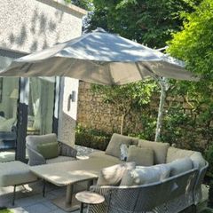 Garden parasol and base