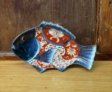 Japanese Arita fish plate c1890