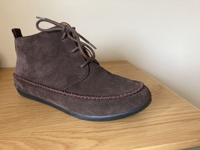 NEW Real suede boots 5.5