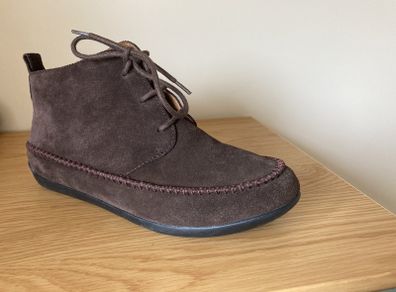 NEW Real suede boots 5.5
