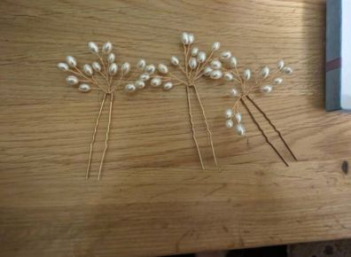 Wedding hair accessories