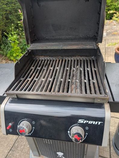 Weber Spirit E210 Classic BBQ