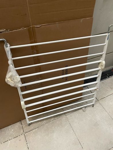 Staircase gate