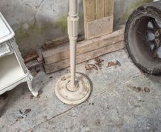 lamp stand