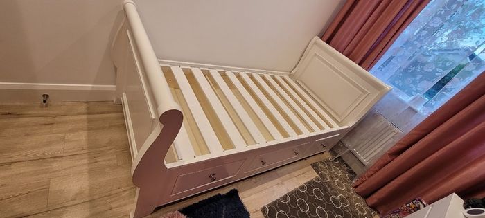 Single France bed