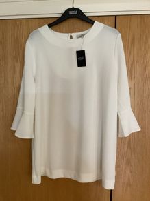 NEXT Ivory 3/4 Flute Sleeve Top