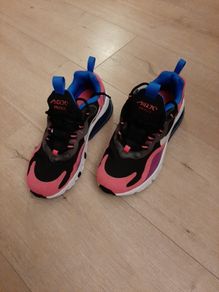 Girls Nike Air 270 React