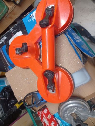 glass suction cups