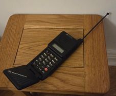 Motorola Micro Tac Classic Flip Phone With Case
