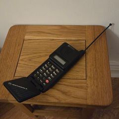 Motorola Micro Tac Classic Flip Phone With Case
