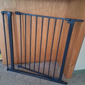 BABY DAN Extra long safety gate / room divider