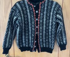 Vintage Scandinavian Handmade Womens Wool Cardigan XS/ S