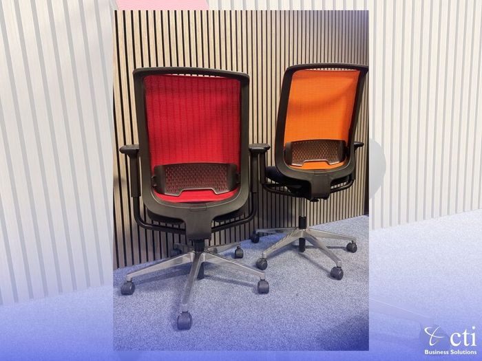 60 X Steelcase Office Chairs - Grade A